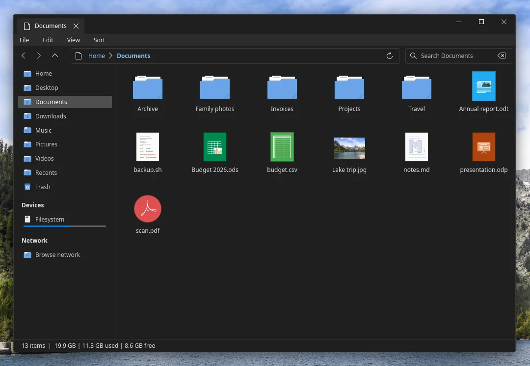 Files window showing the Documents folder with folders, documents and an image thumbnail